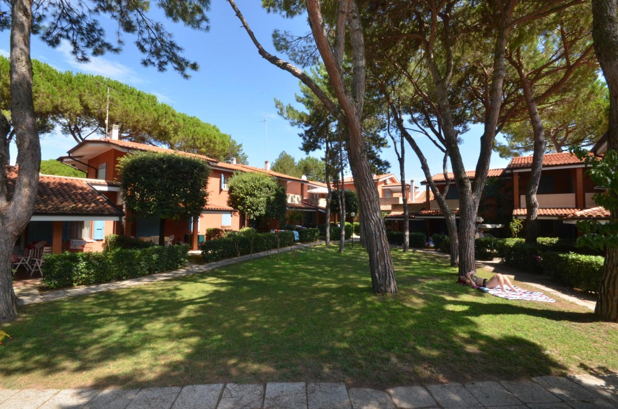 Villaggio Euro Residence Club Bibione Exterior photo